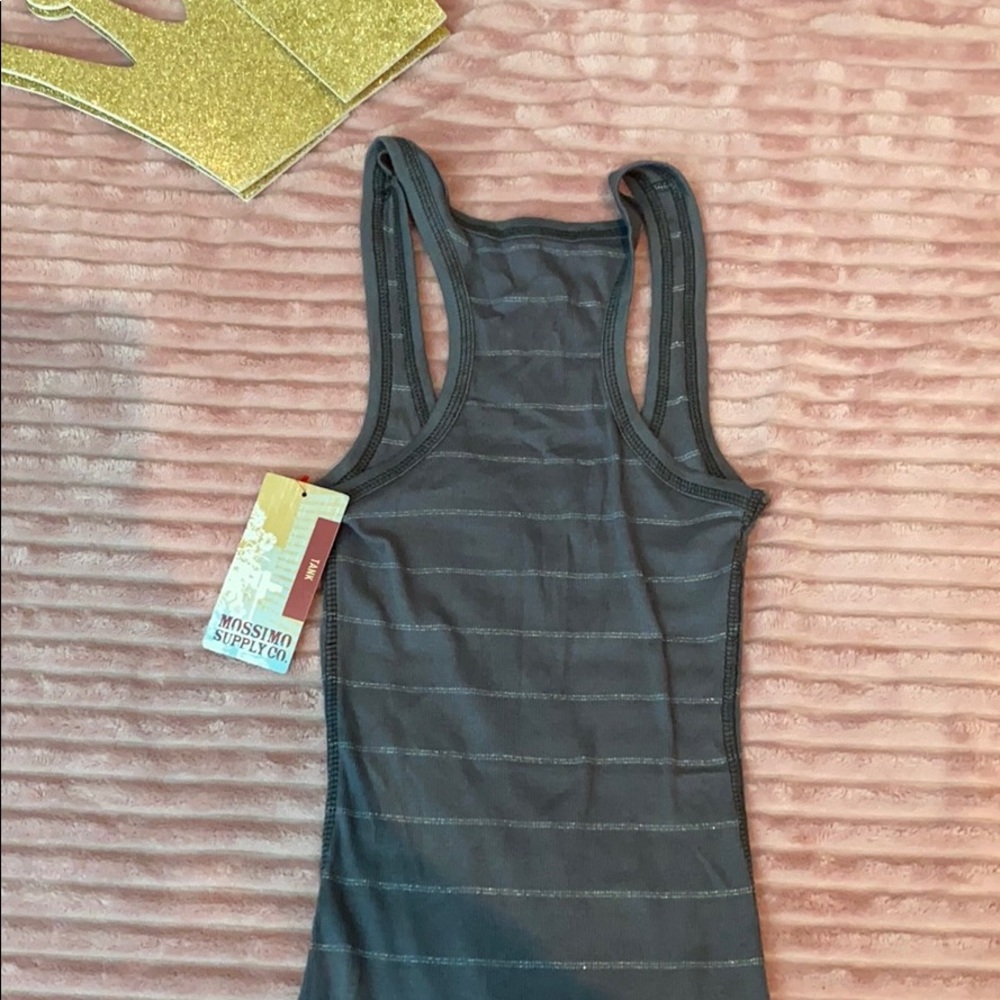 Grey tank